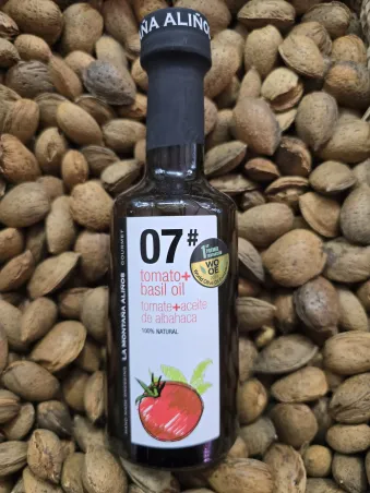 Aliño tomate y aceite de albahaca